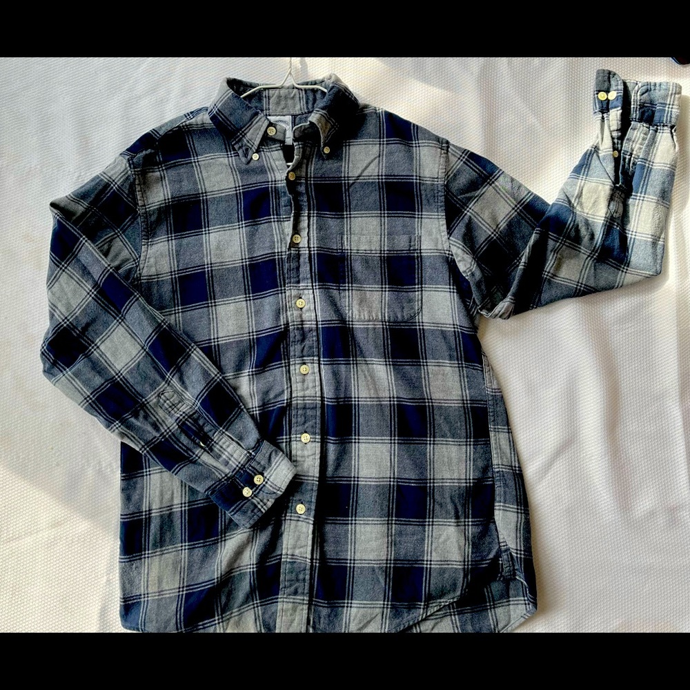 Brooks brothers casual button down shirt